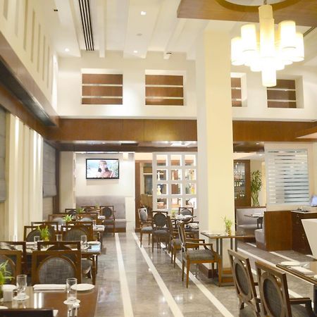 Hotel The Acura, Bmk Gurgaon Exterior foto